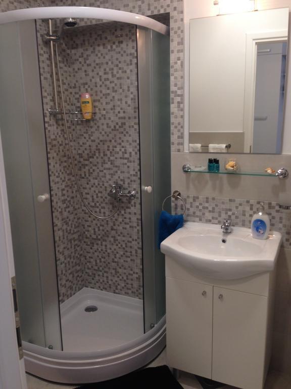 Dea'S Studio Apartment 사라예보 객실 사진