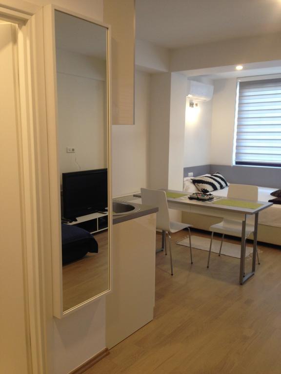 Dea'S Studio Apartment 사라예보 객실 사진