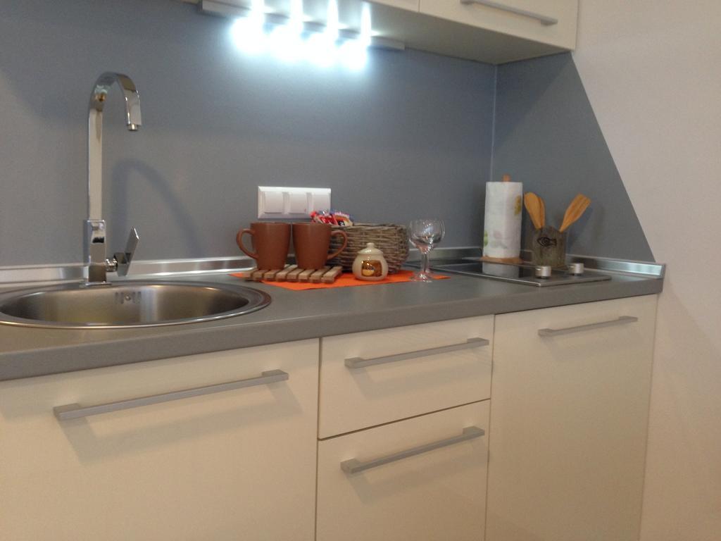 Dea'S Studio Apartment 사라예보 객실 사진