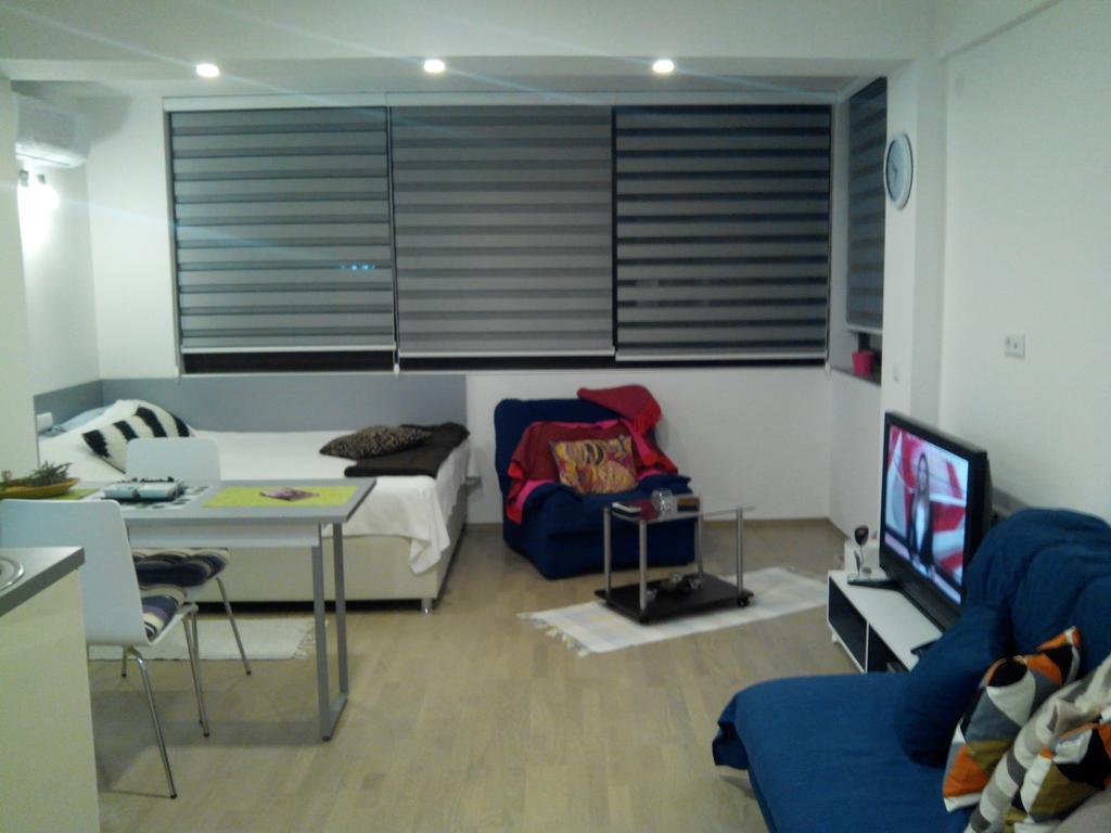 Dea'S Studio Apartment 사라예보 객실 사진
